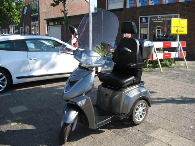 Nipponia scootmobiel 2Fast